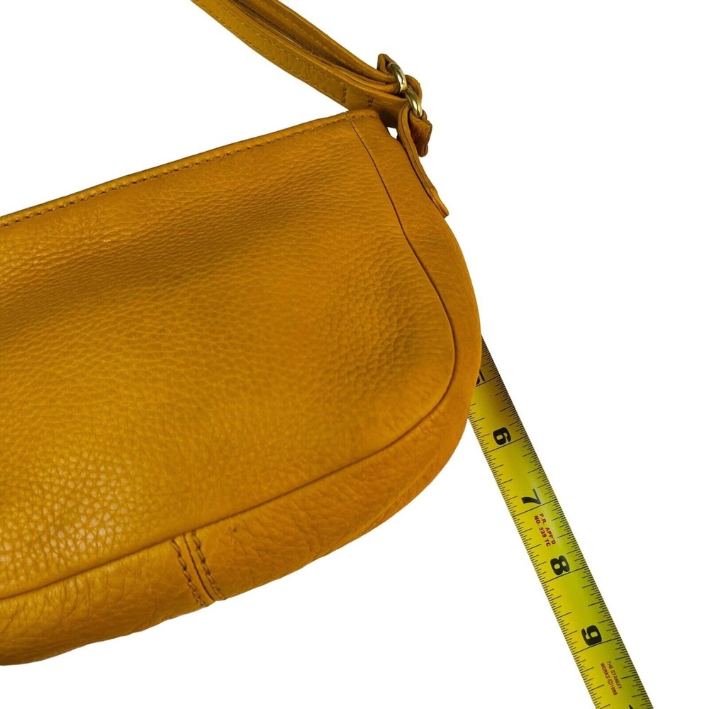Vintage COACH Marigold Yellow Leather Shoulder Purse Handbag Hobo Adjustable - Picture 8 of 12